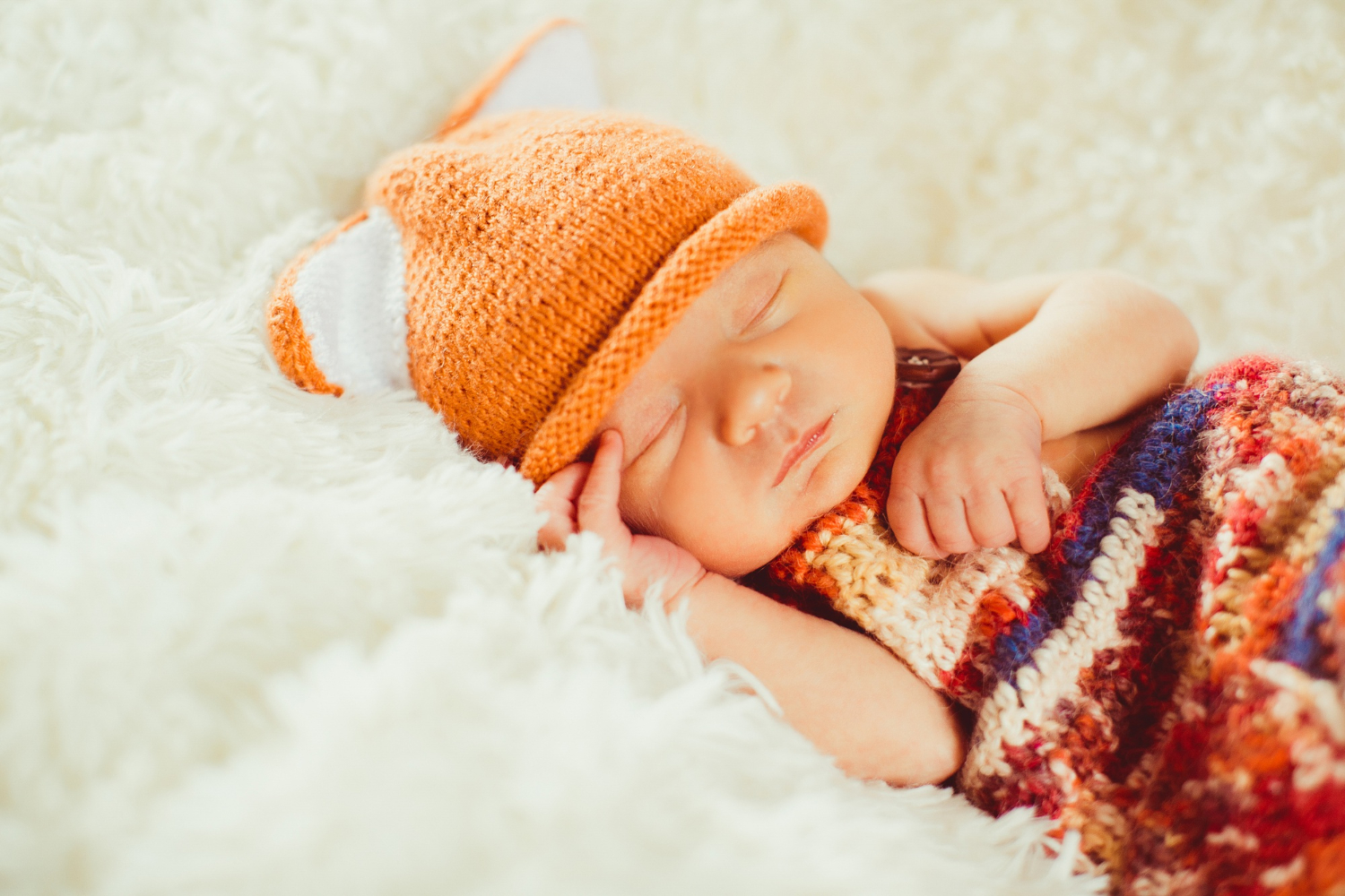 Hvor meget søvn skal babyer have?