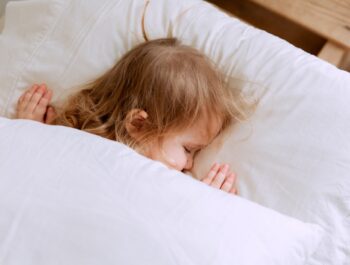 Dårlig søvn hos børn: Hvor mange børn sover dårligt og hvorfor?